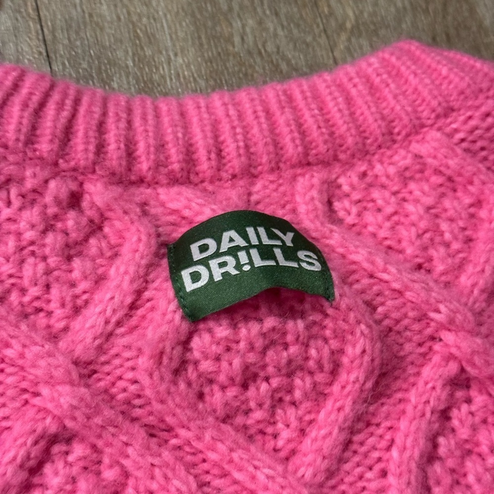 Daily Drills Vibrant Pint Cable Knit Crewneck Sweater Size XS/S - Picture 3 of 5